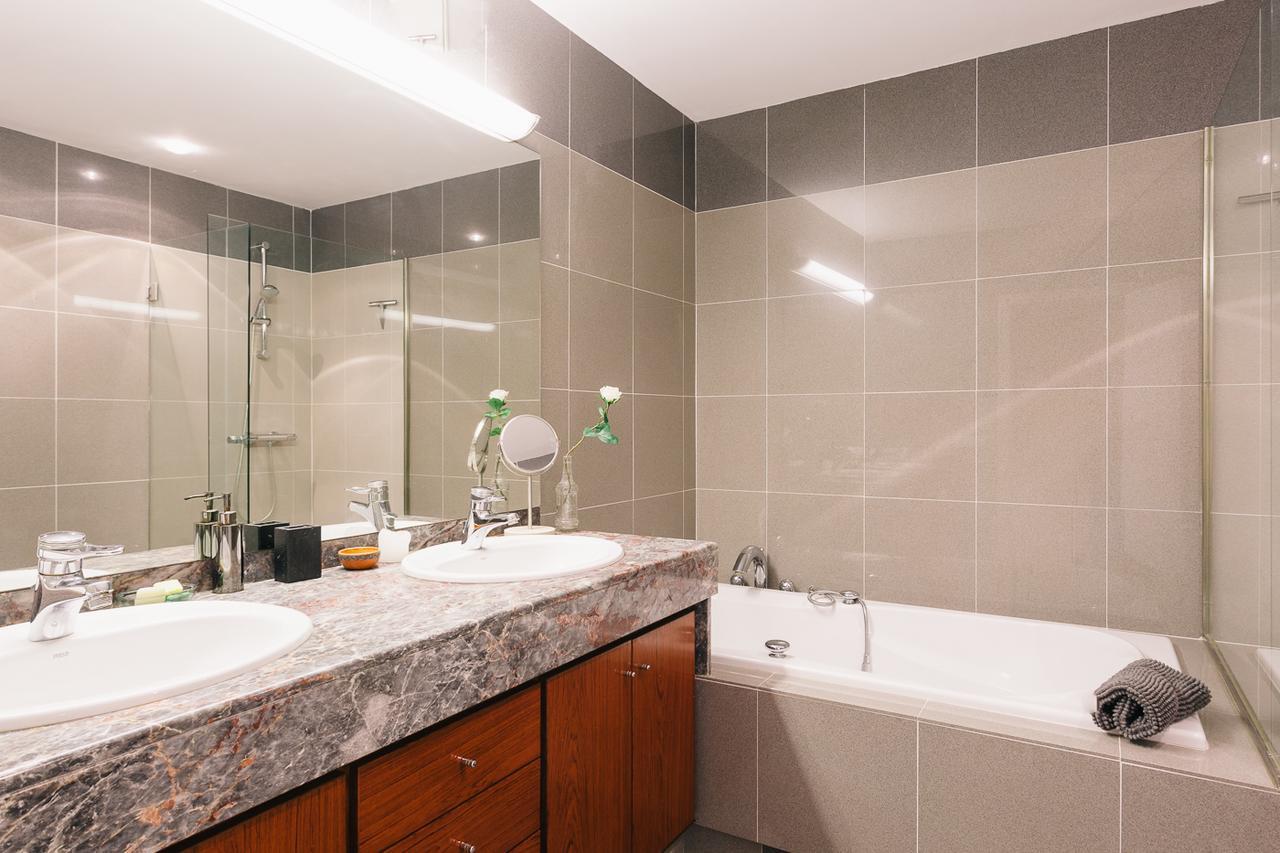 Sleep & Stay Luxury Top Floor Apt With Terrace Girona Exterior photo